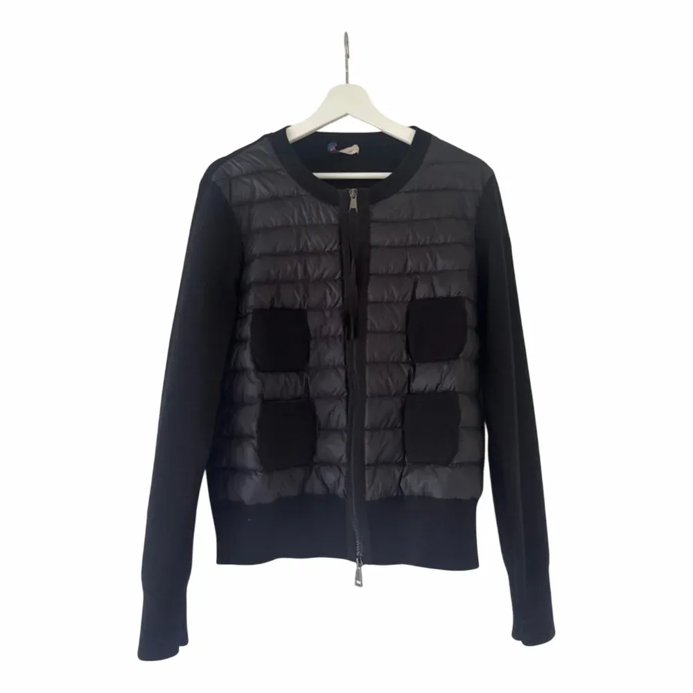 Moncler Stickad Kofta Med Vadderad Panel