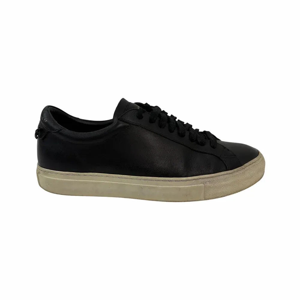 Givenchy Spin Lux Leather Sneakers