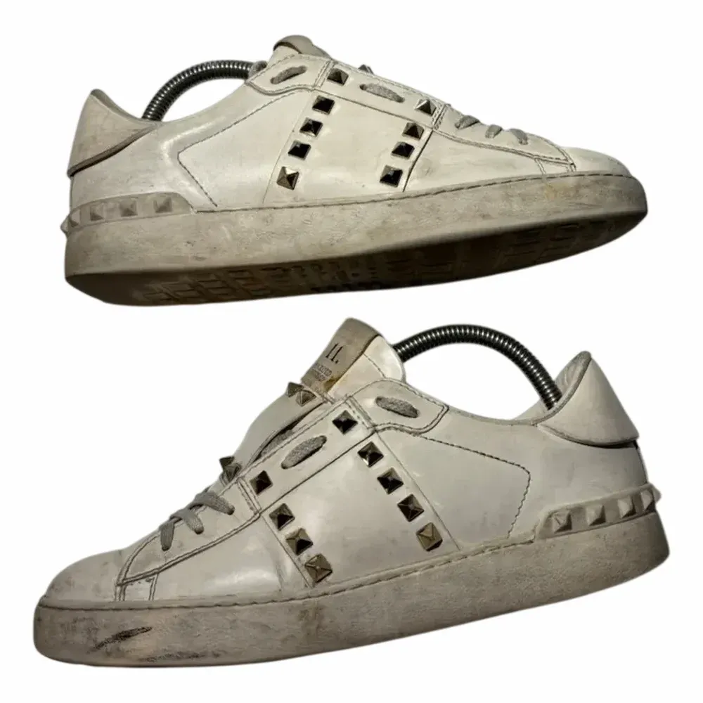 VALENTINO Rockstud Untitled Sneakers