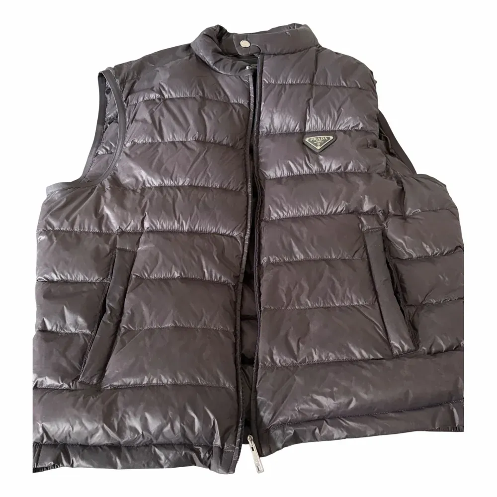 Prada Lätt Vadderad Nylon Väst