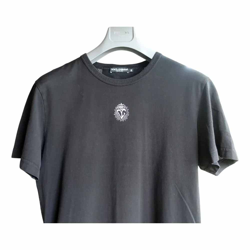 Dolce & Gabbana Heraldic Patch Cotton T-shirt