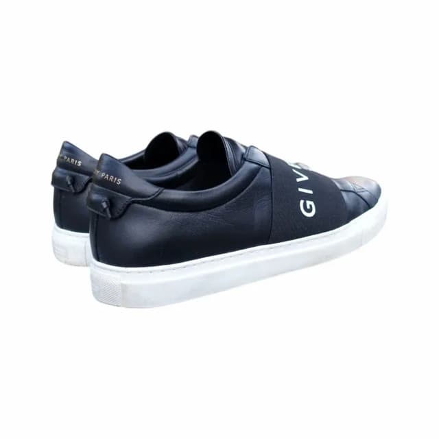 Givenchy Urban Street