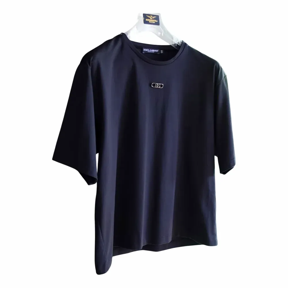 Dolce & Gabbana DG Logo Crewneck T-Shirt with Metal Logo Plate