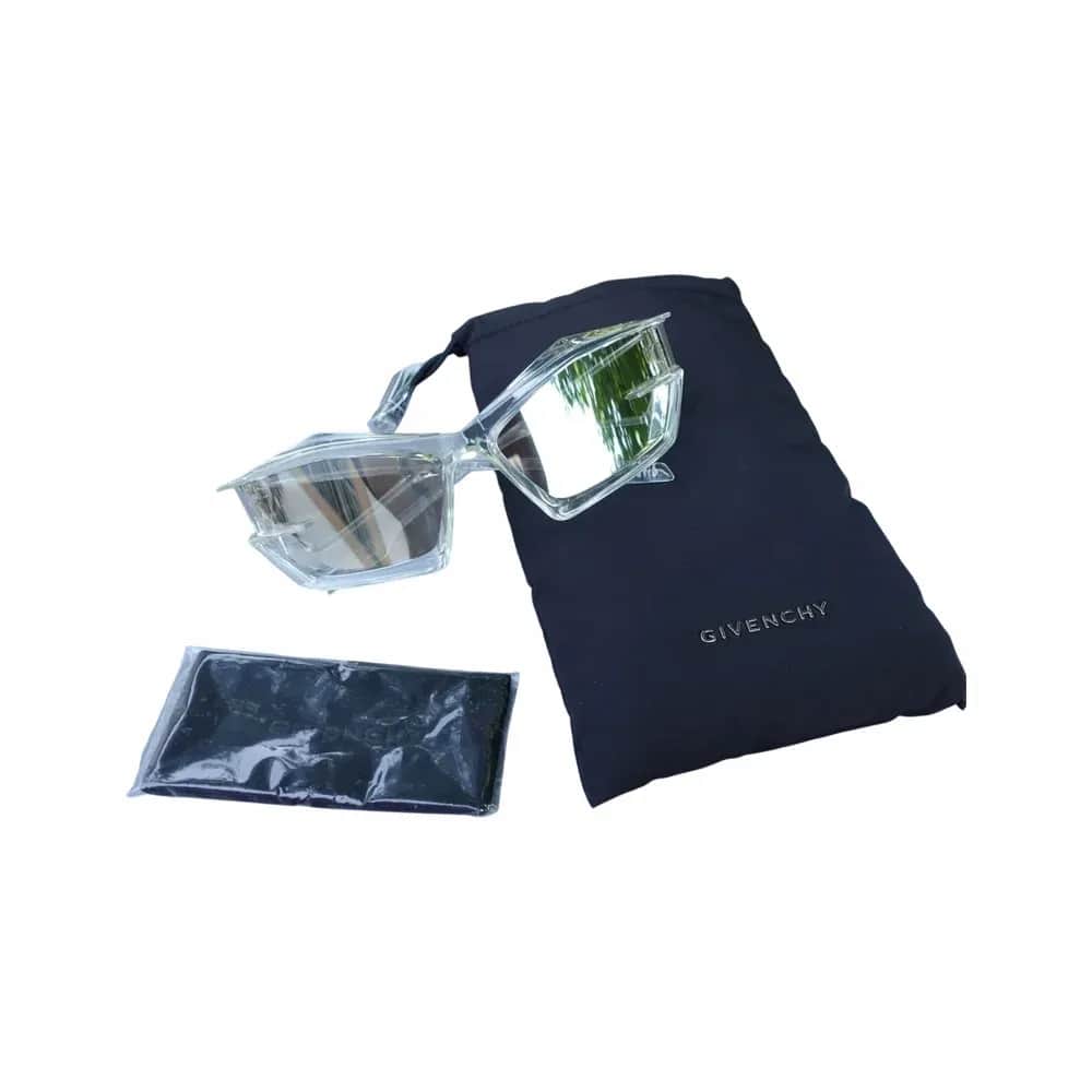 Givenchy GV40049U