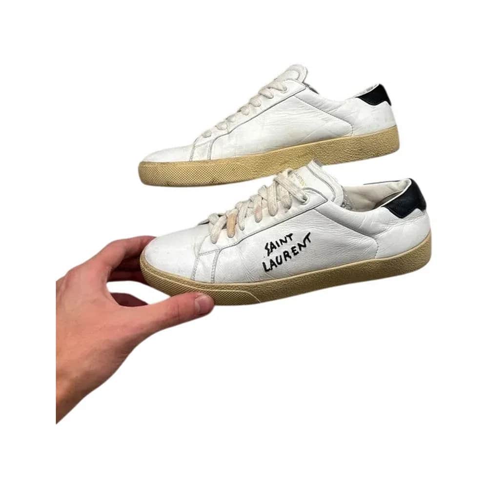 Saint Laurent Court Classic SL/06