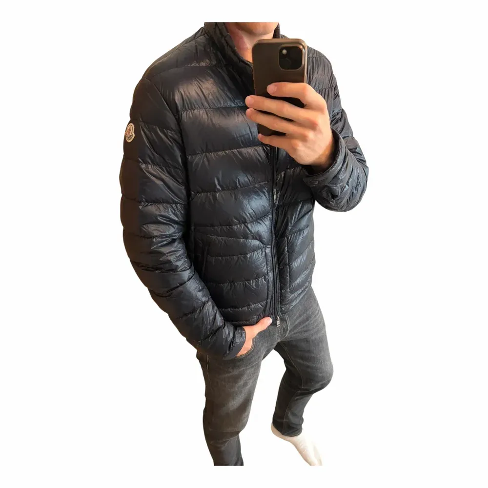 Moncler Acorus Short Down Jacket