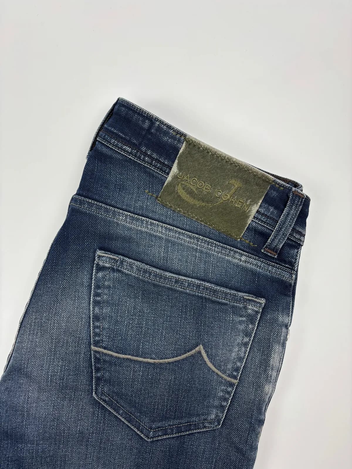 JACOB COHEN 688 Comfort