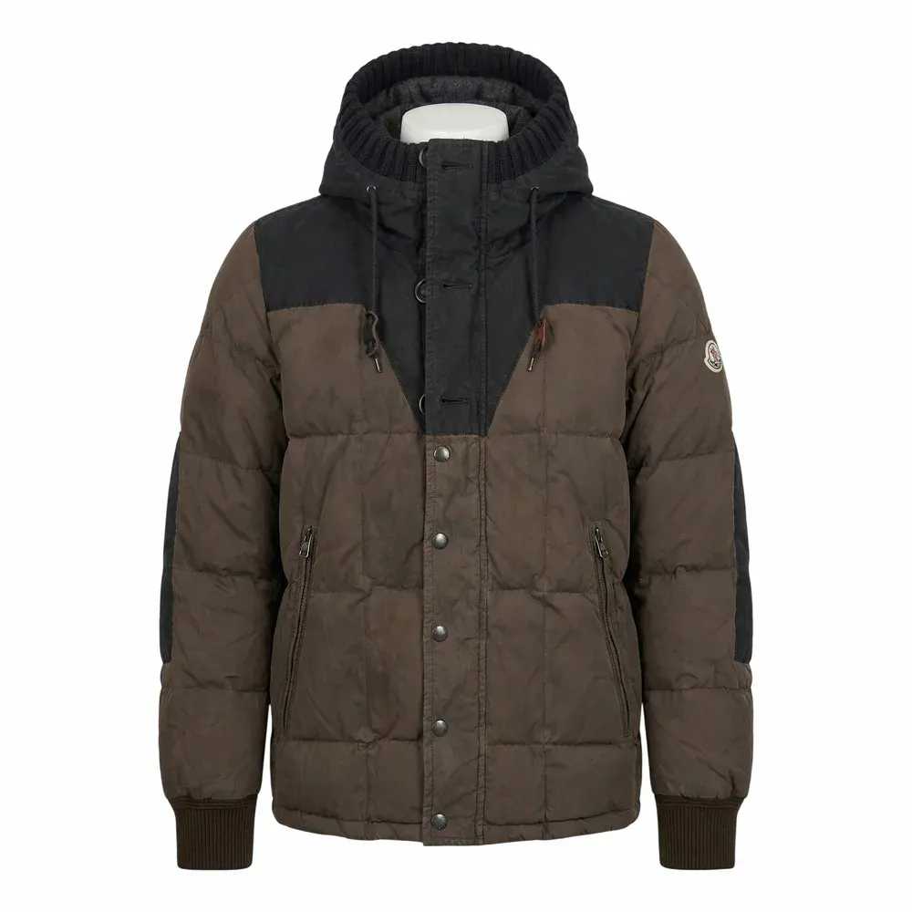 Moncler Durable Water-Repellent Puffer Jacket