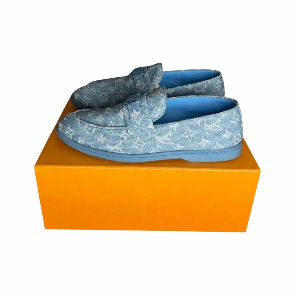 LOUIS VUITTON Estate Loafer