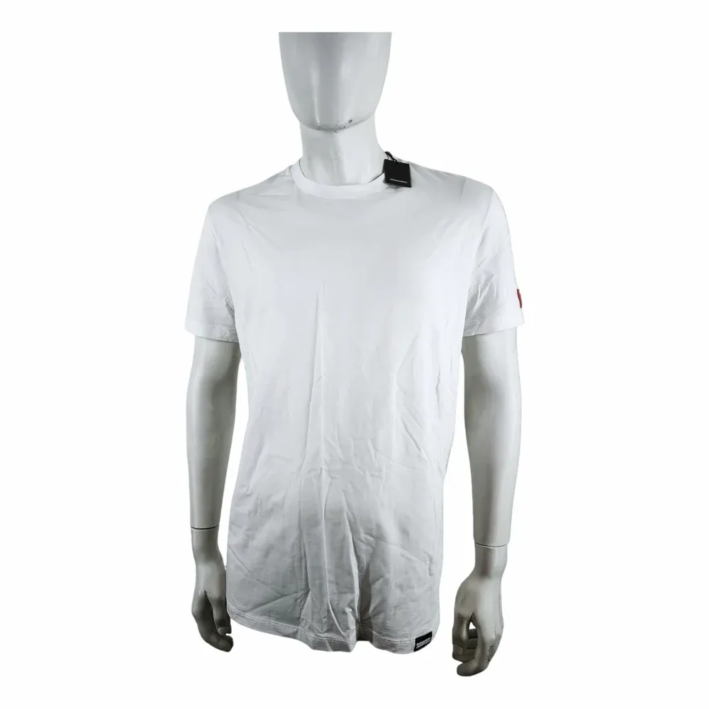 Dsquared2 Vit T-shirt med röd logotyp-patch