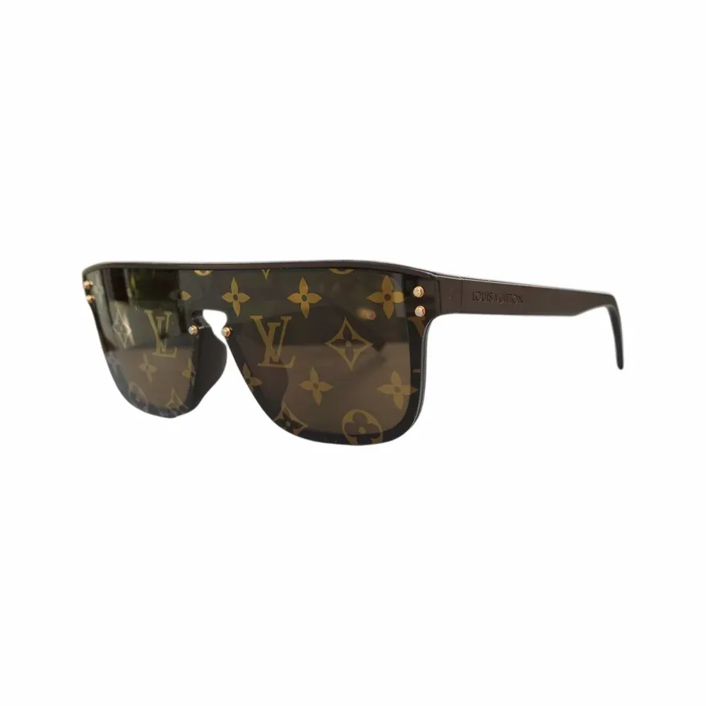 Louis Vuitton LV Waimea Sunglasses