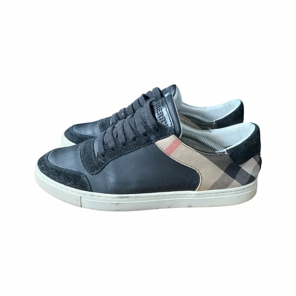 BURBERRY Low-Top Sneakers