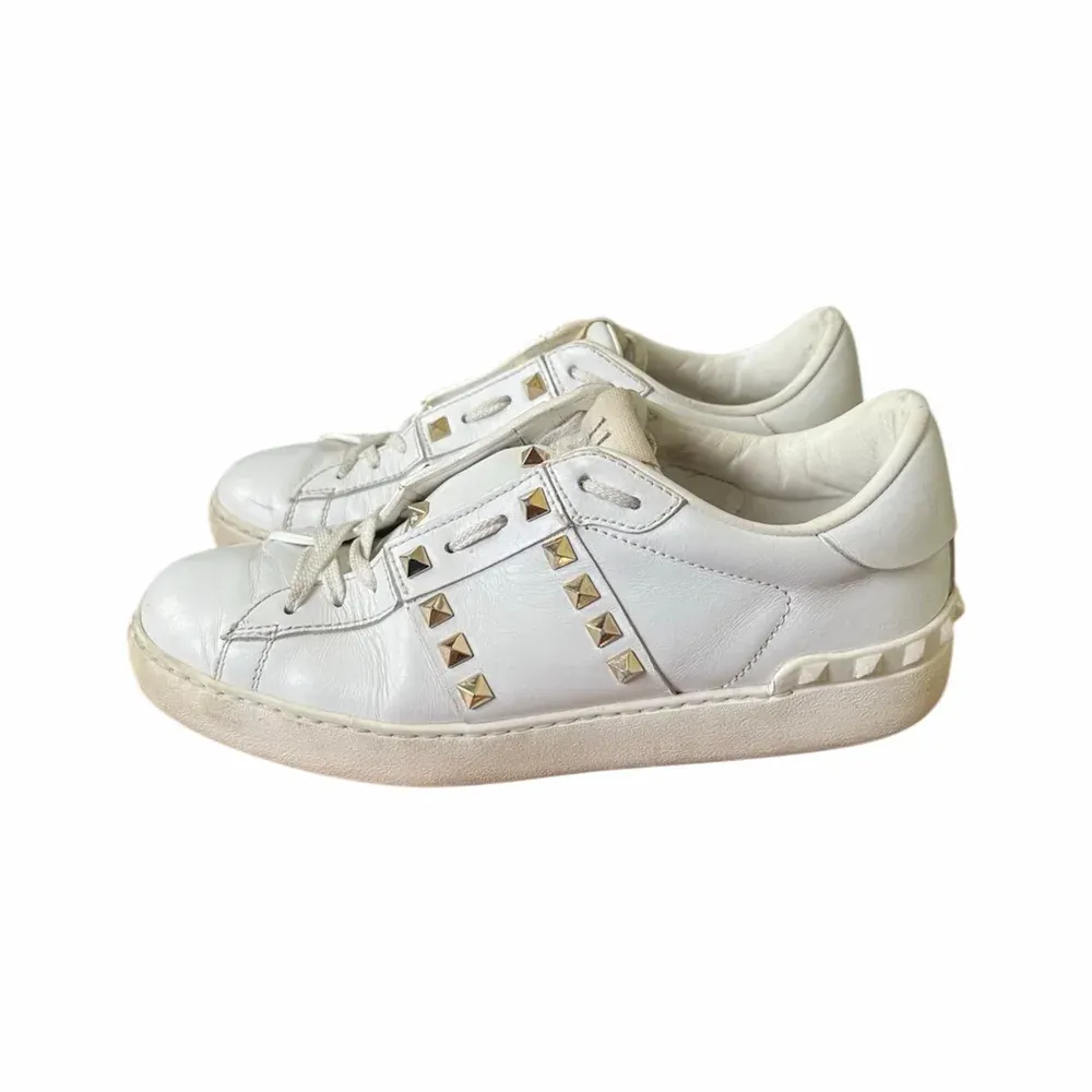 Valentino Rockstud Untitled Sneakers