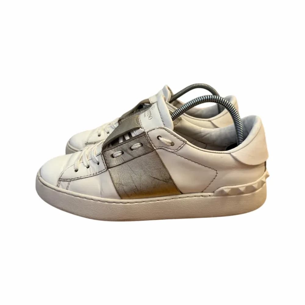 VALENTINO Open Rockstud Sneaker