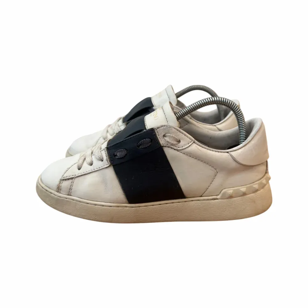 VALENTINO Open Sneaker