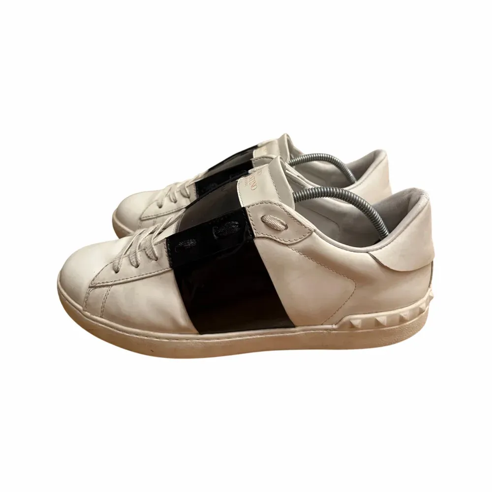 VALENTINO Open Sneaker