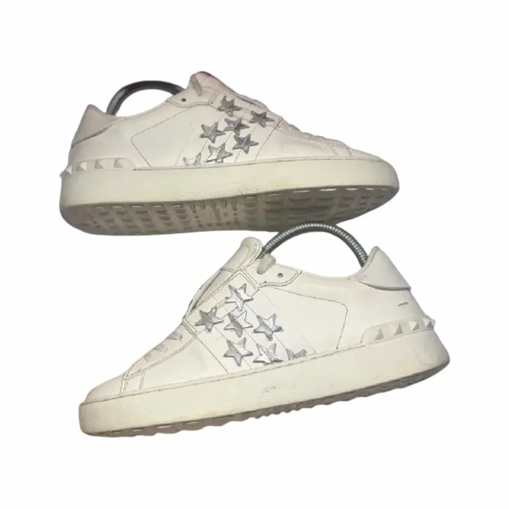 VALENTINO Open Star Rockstud Sneakers