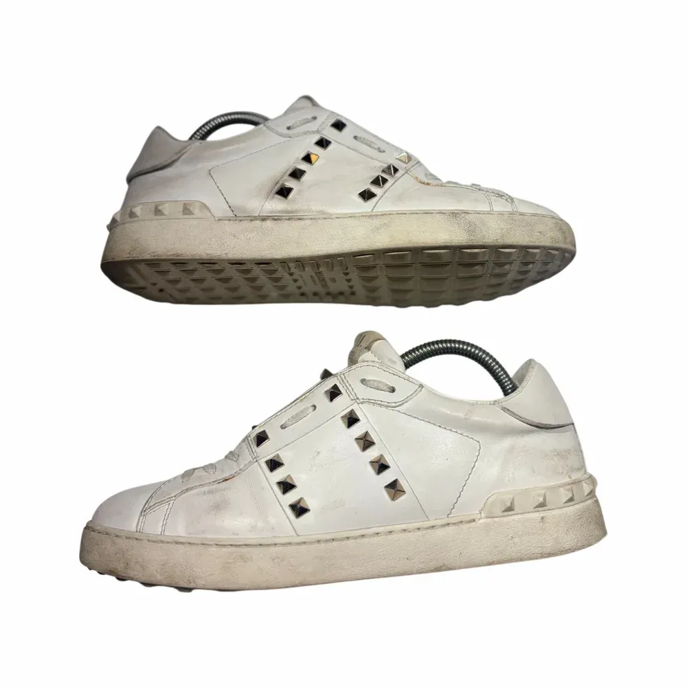 VALENTINO Rockstud Untitled Sneakers