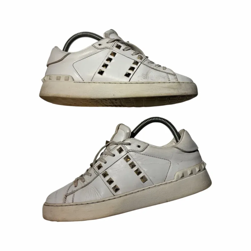 VALENTINO Rockstud Untitled Sneakers