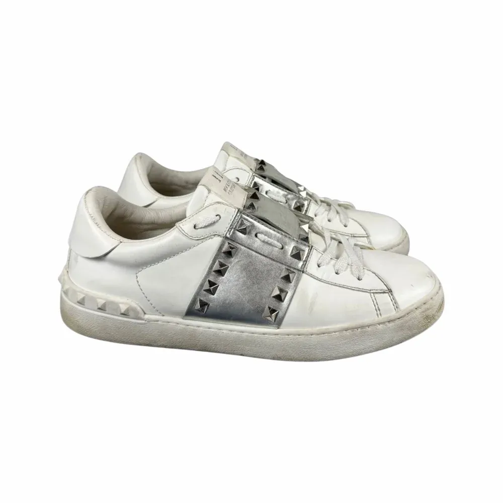Valentino Rockstud Untitled Sneakers