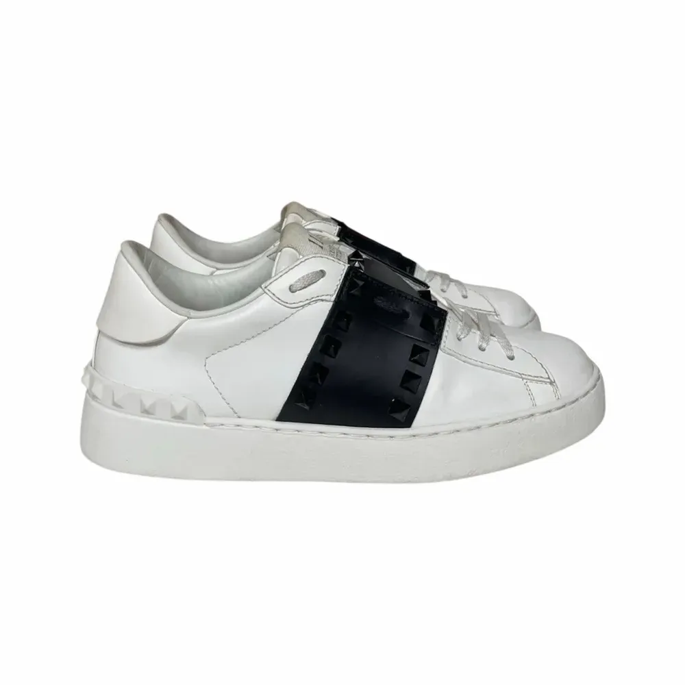 Valentino Rockstud Untitled Sneakers