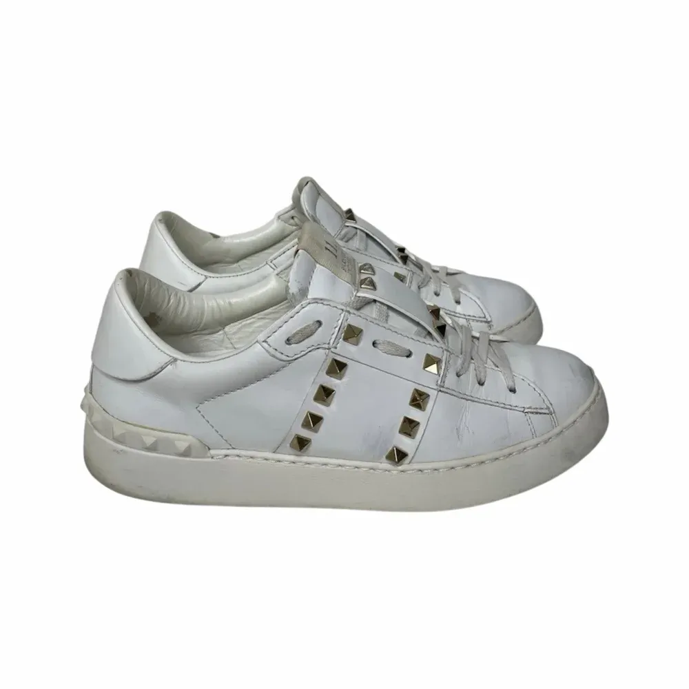 VALENTINO Rockstud Untitled Sneakers