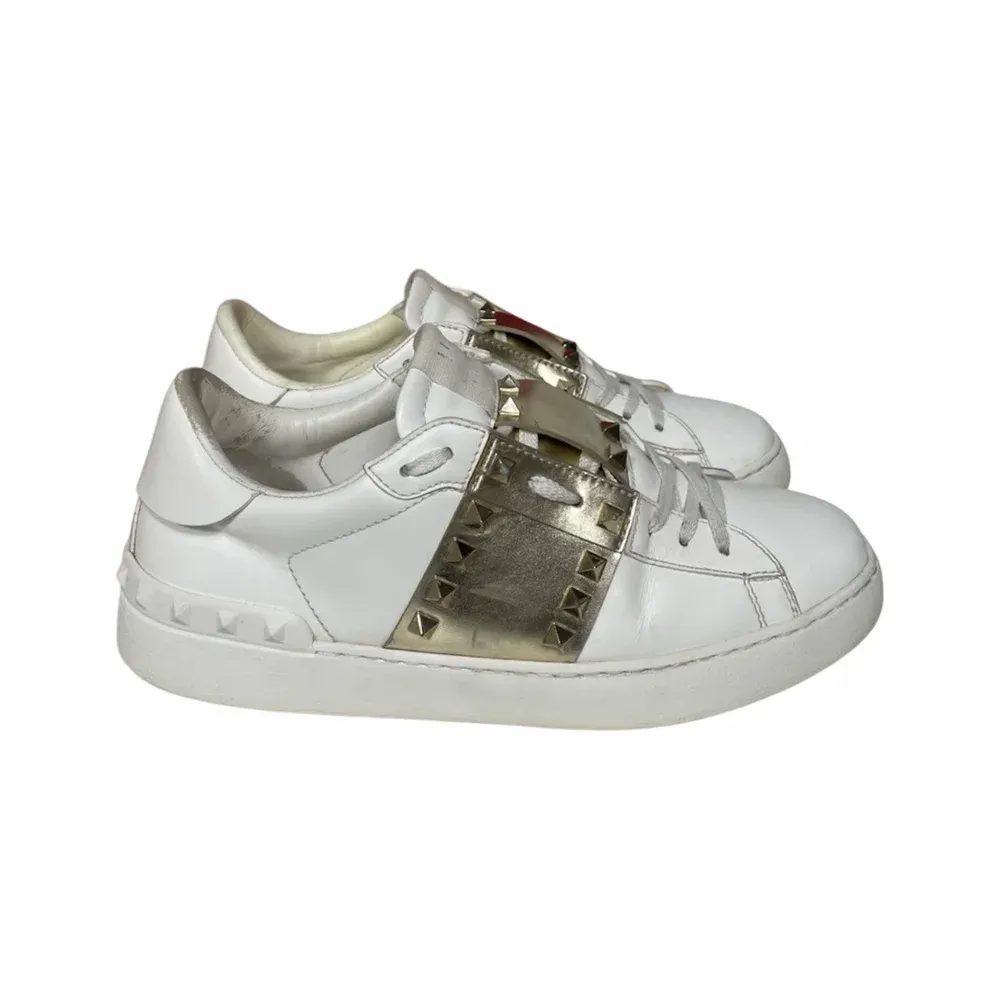 Valentino Rockstud Open Sneaker