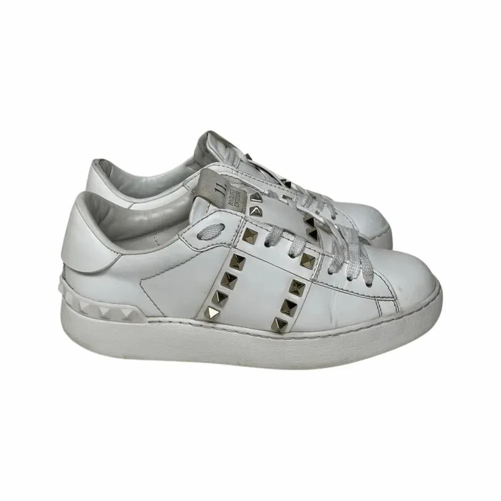 Valentino Rockstud Untitled Sneakers