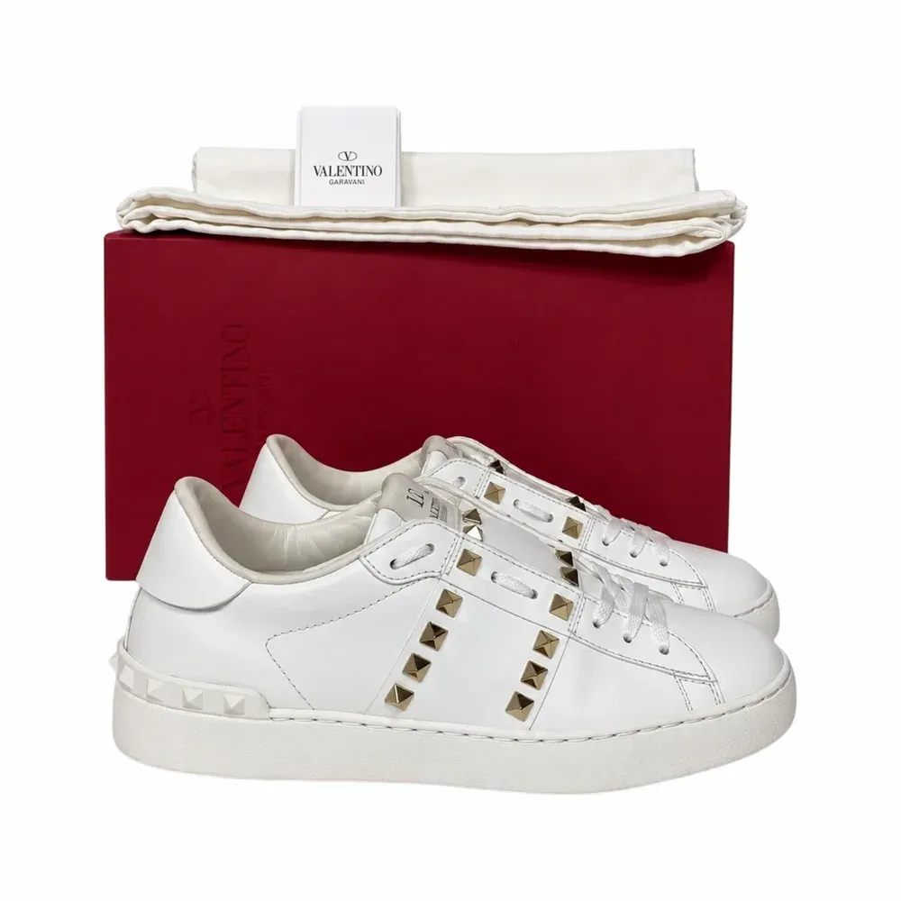Valentino Rockstud Untitled Sneaker