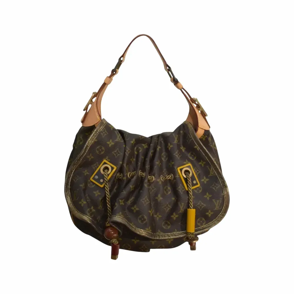 Louis Vuitton Limited Edition Monogram Kalahari GM