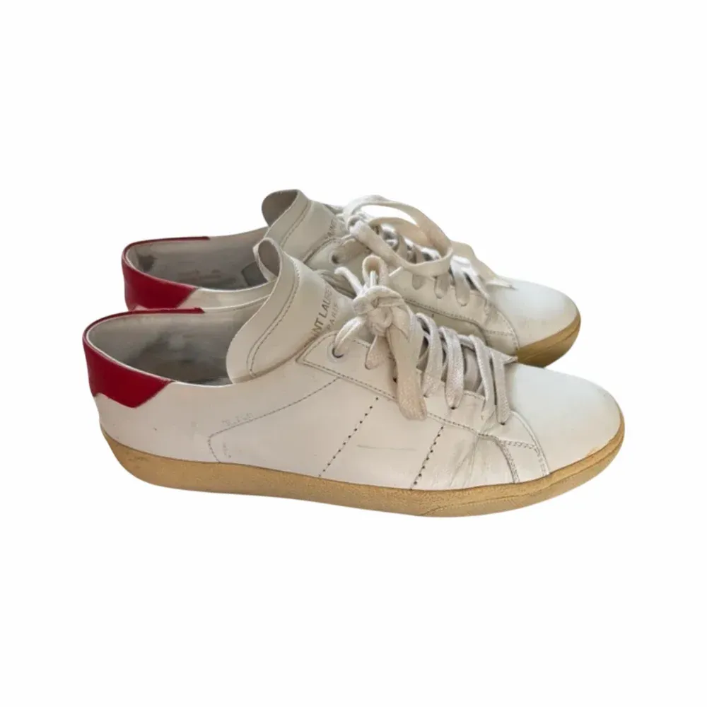Saint Laurent Court Classic SL/06 Low Top Sneakers