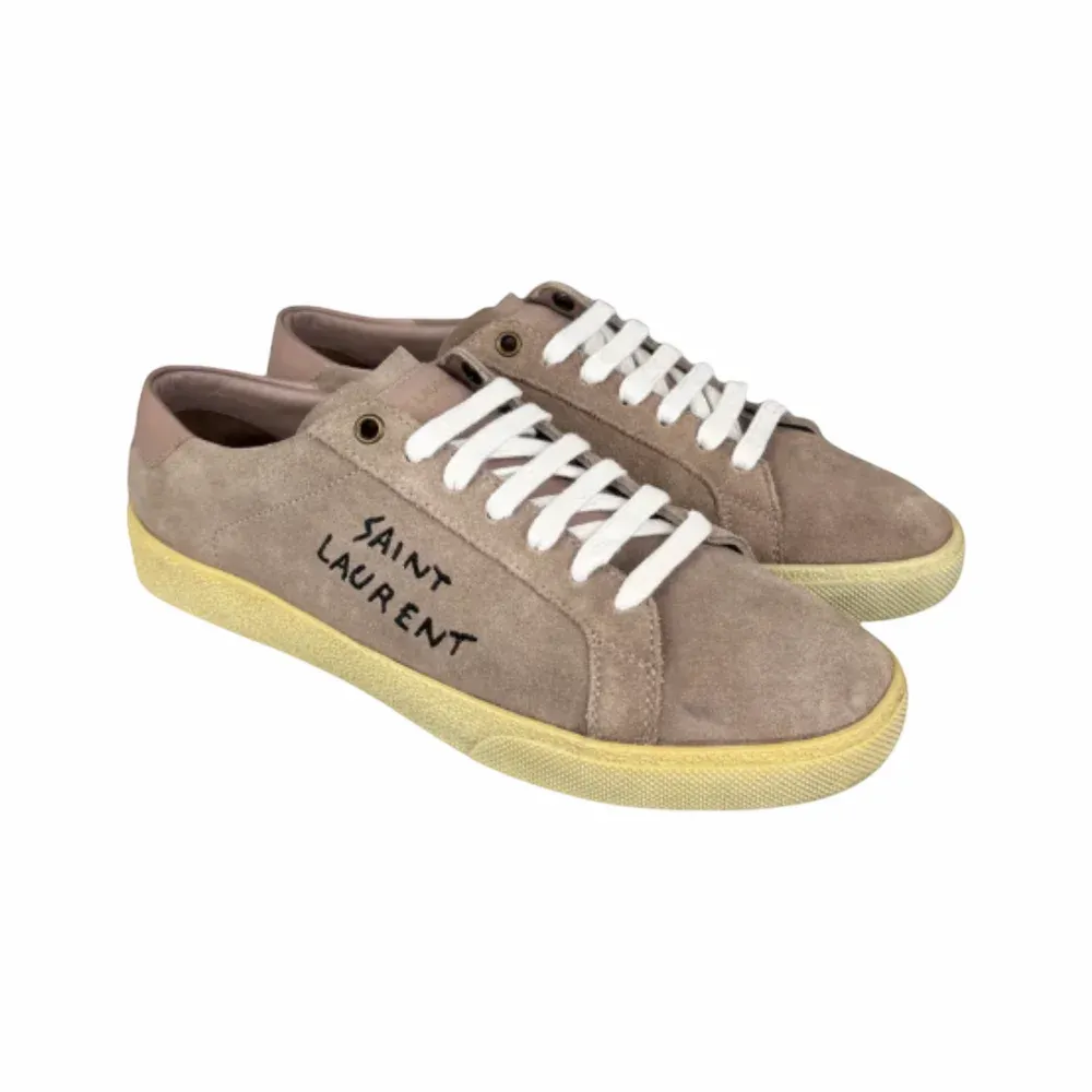 Saint Laurent Court Classic SL/06