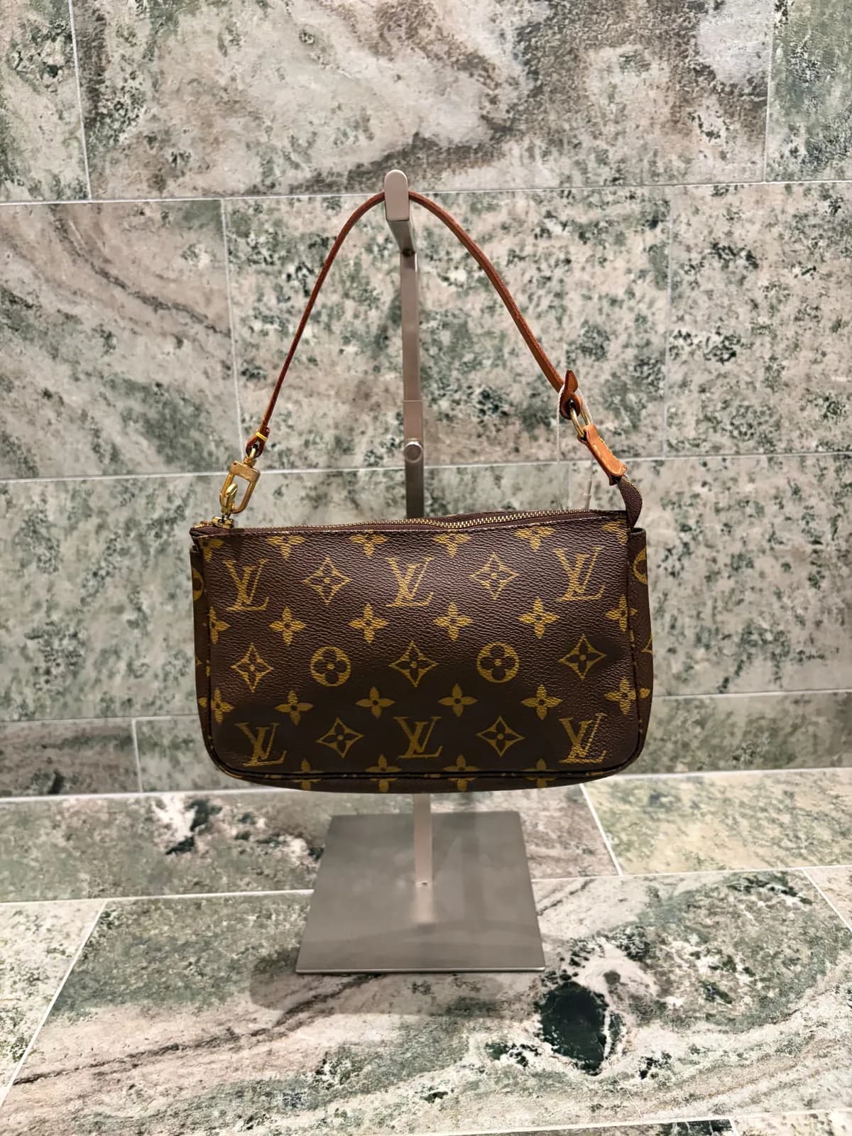 Louis Vuitton Pochette Accessoires