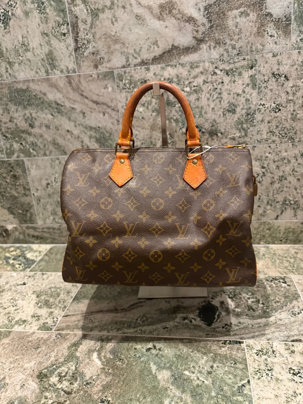 Louis Vuitton Speedy 30