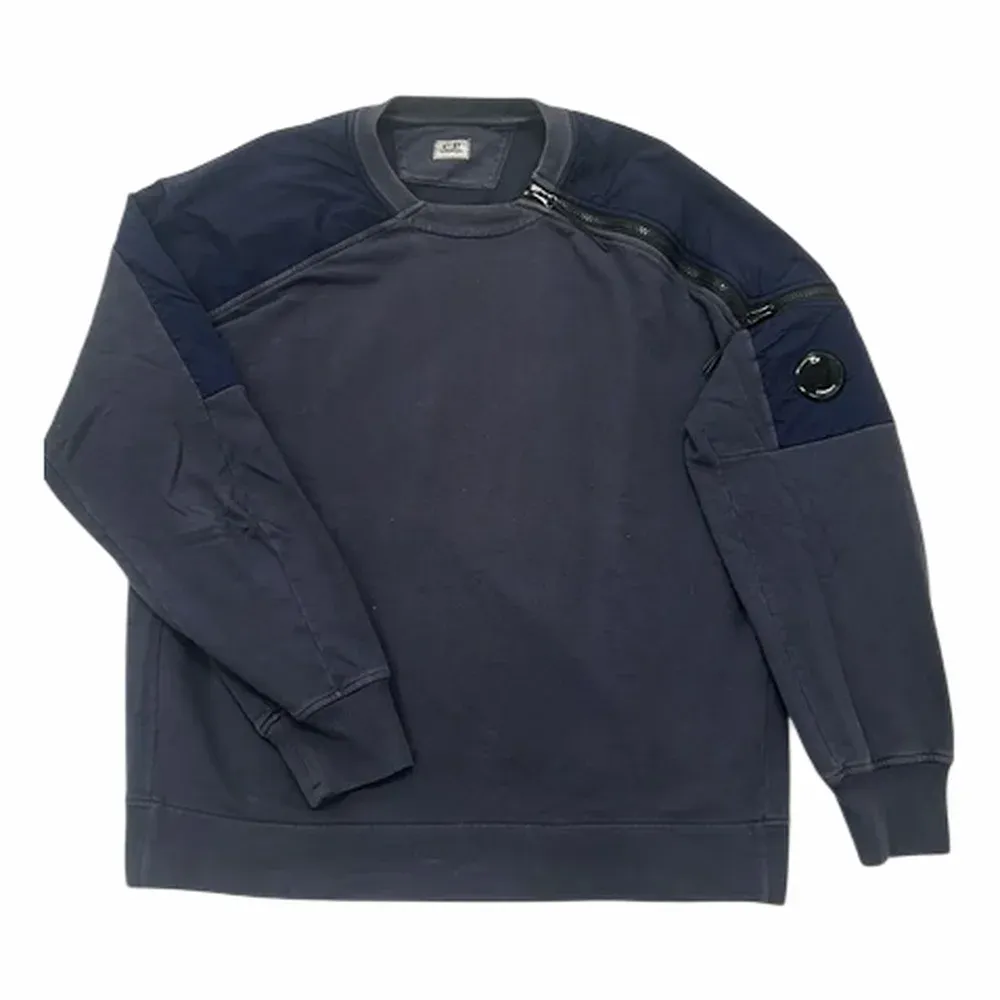 C.P. Company Nylon Shoulder Panel Lens Pocket Sweatshirt