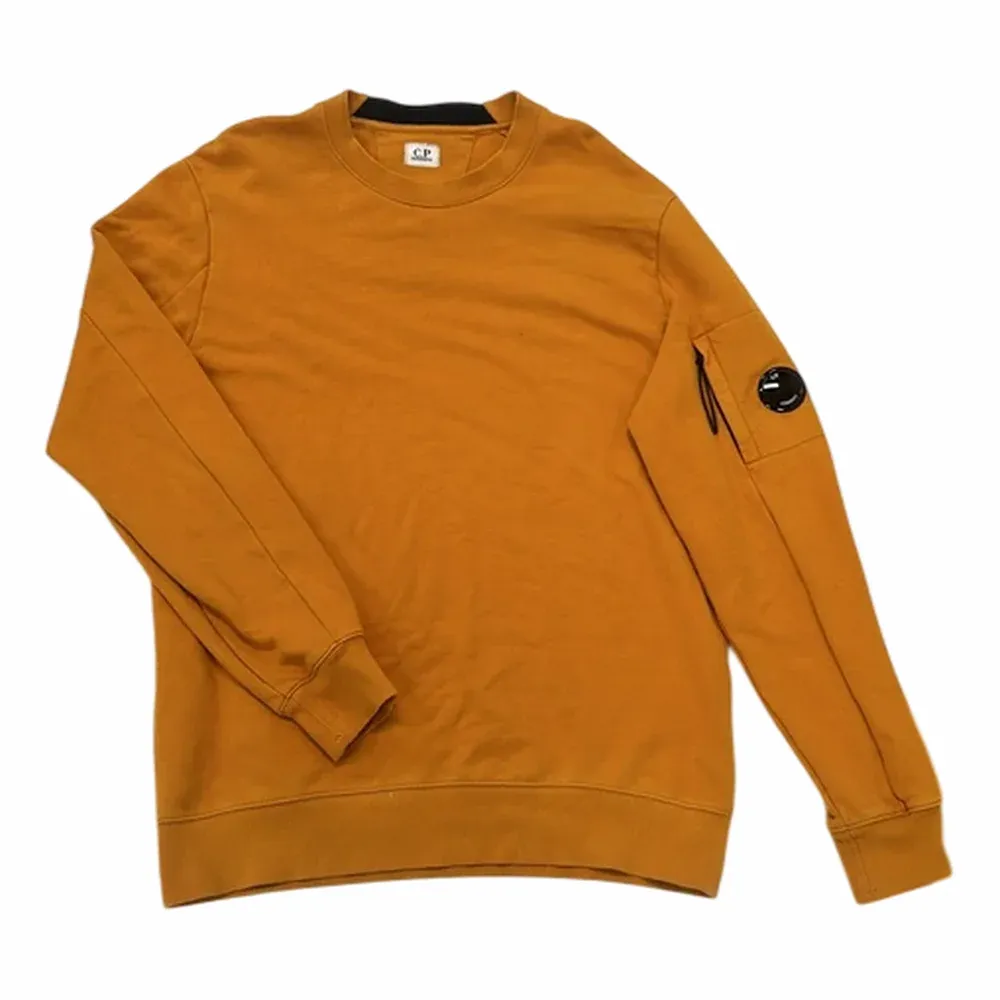 C.P. Company Diagonal Raised Fleece Crewneck Lens Sweatshirt