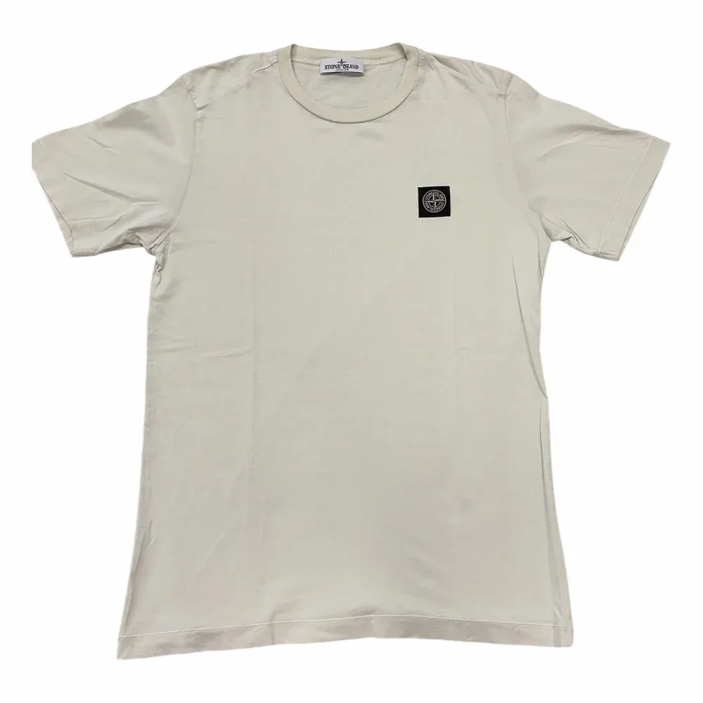 Stone Island 2100027 Compass Logo Patch T-Shirt