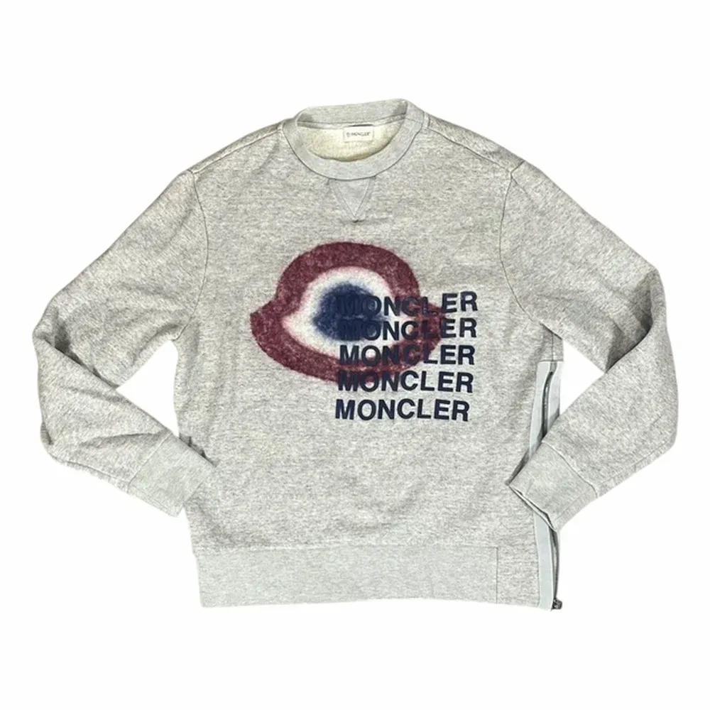 MONCLER Lettering Logo Sweatshirt