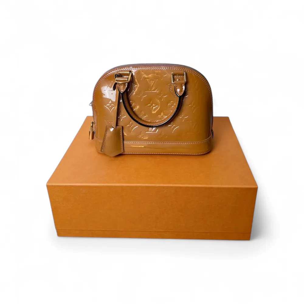 LOUIS VUITTON Alma BB