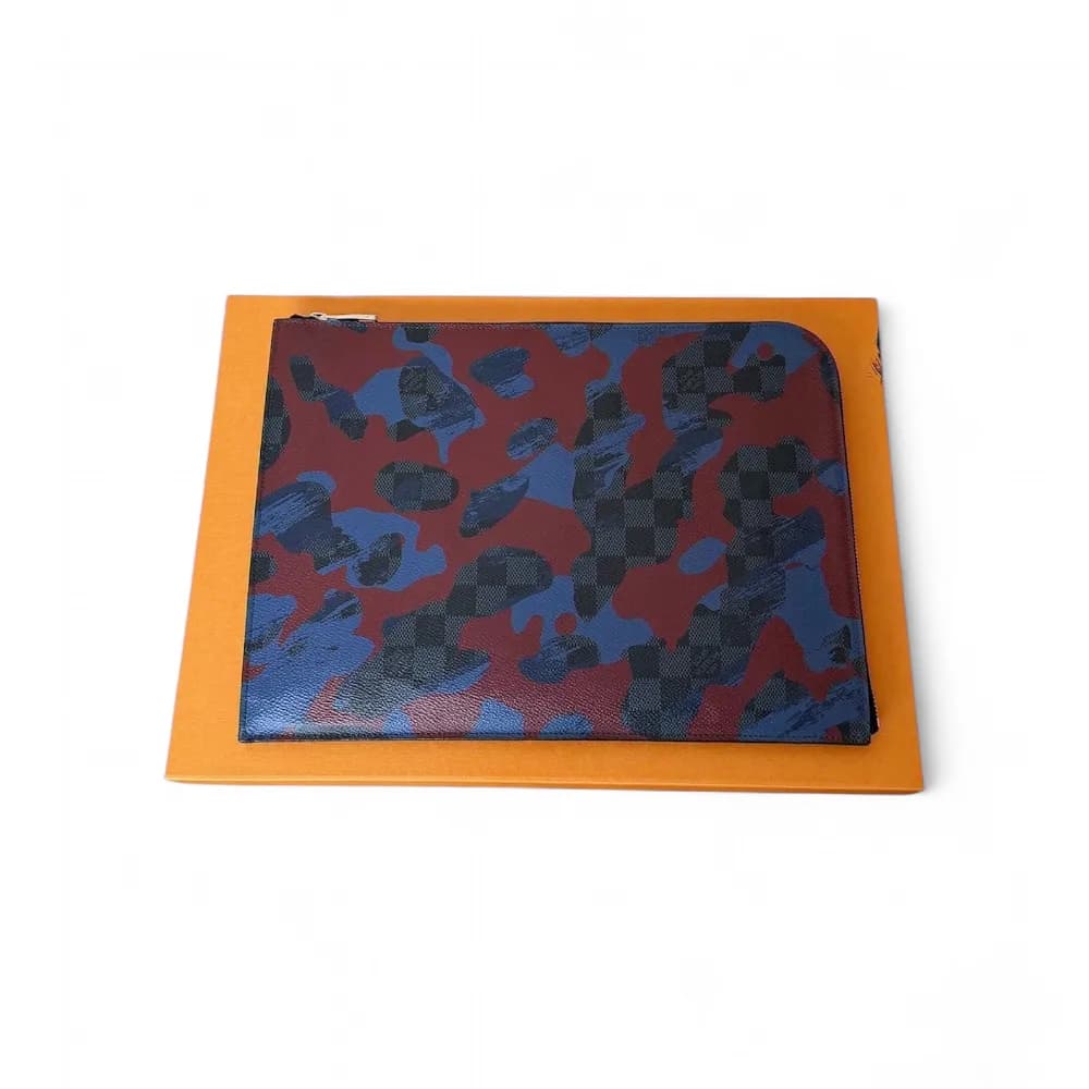 LOUIS VUITTON Pochette Jour