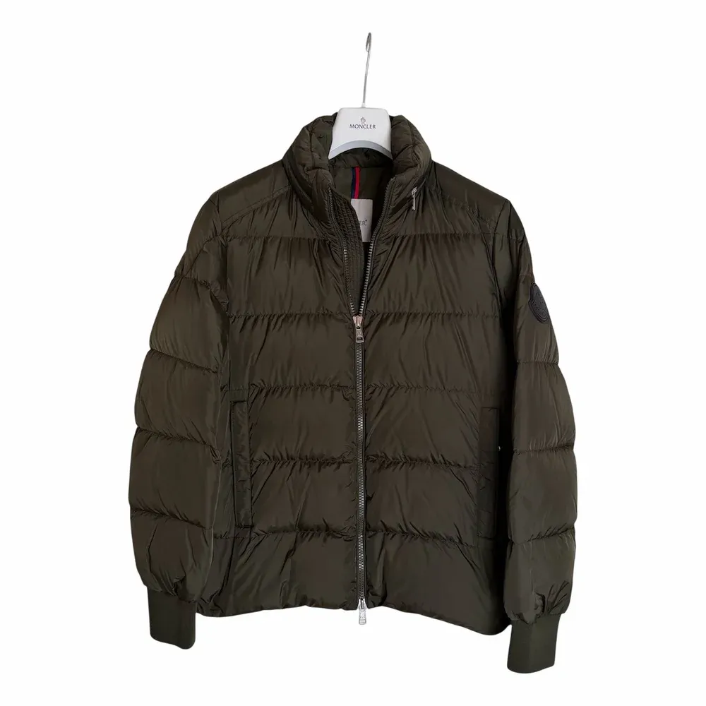 MONCLER Baudinet Short Down Jacket