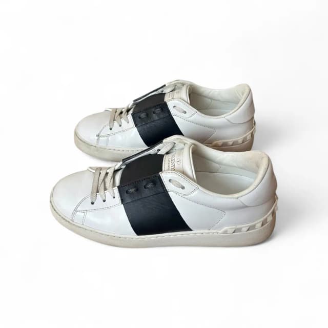 VALENTINO Open