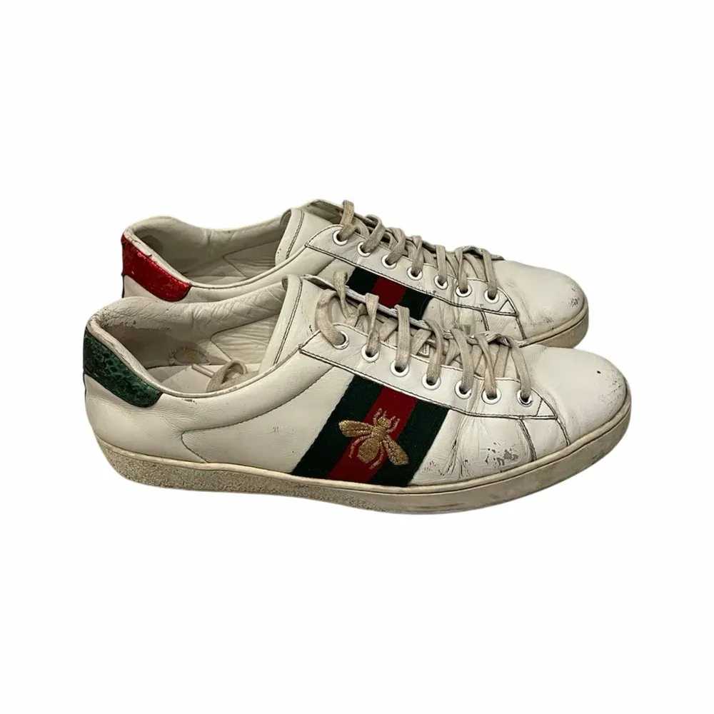 Gucci Ace Embroidered Bee Sneaker