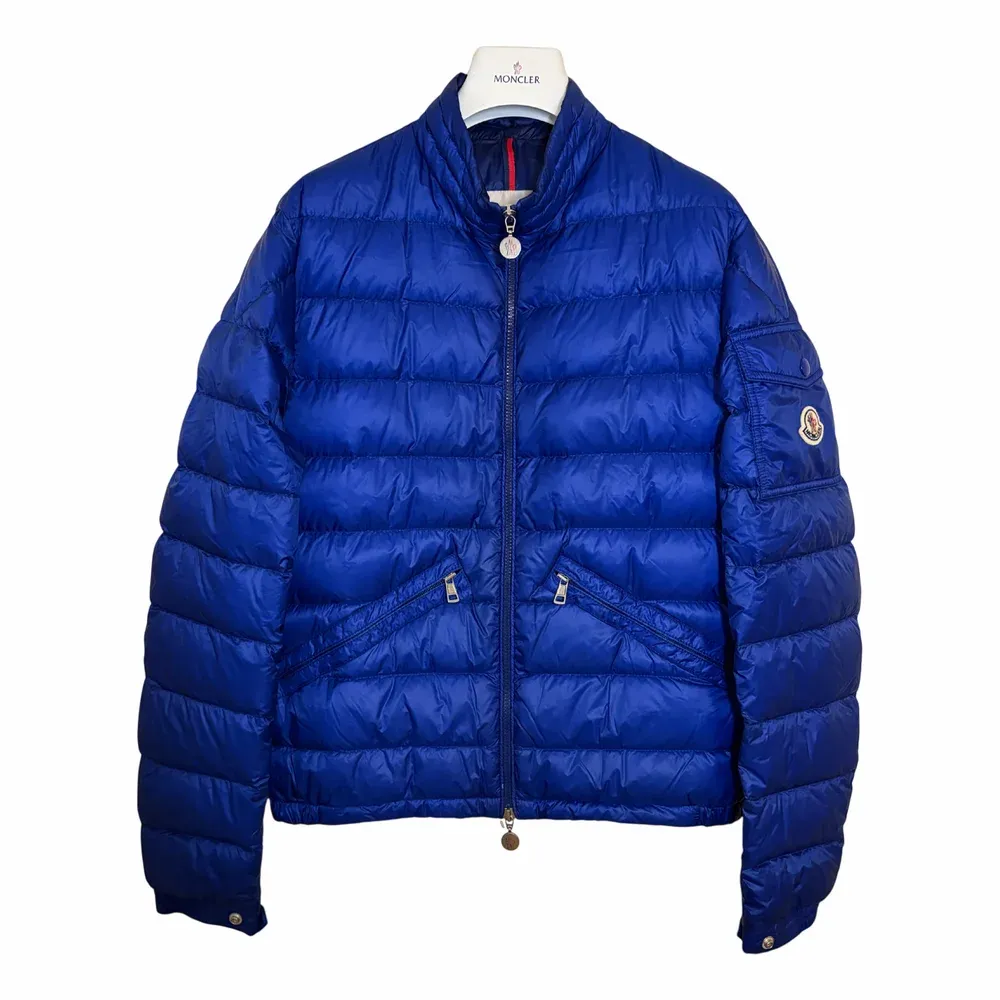 MONCLER Agay